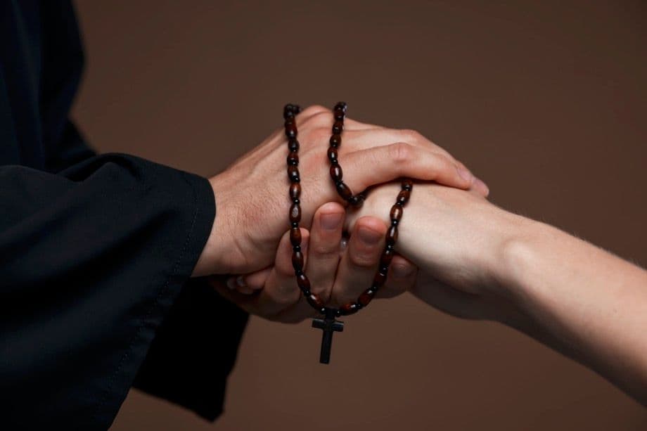 hands-rosary